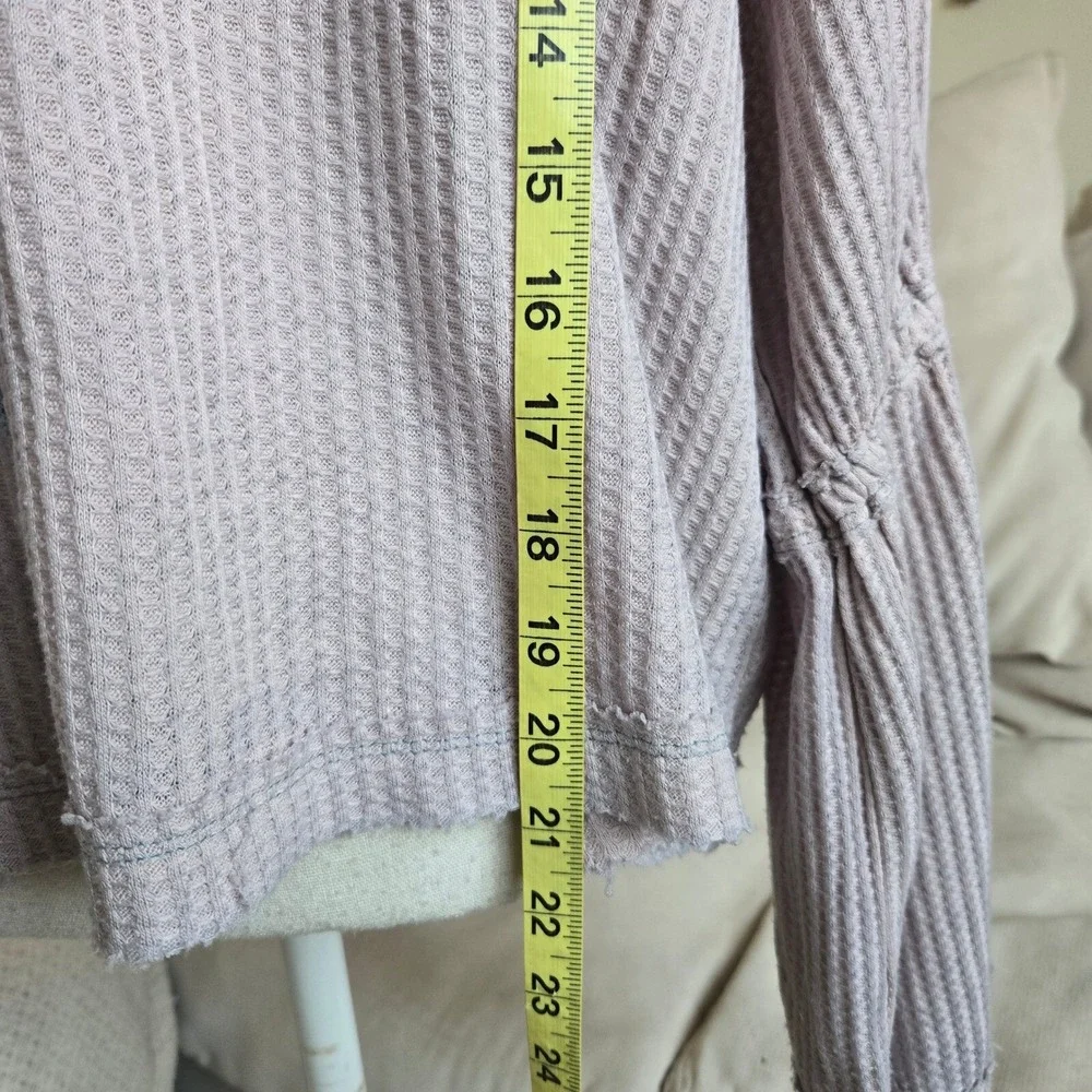 Free People M Purple Waffle Knit Notch Neck Pullover Top Bell Sleeves Boho‎